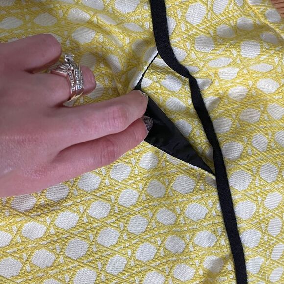 NWT Cute Mini Skirt - Picture 3 of 10